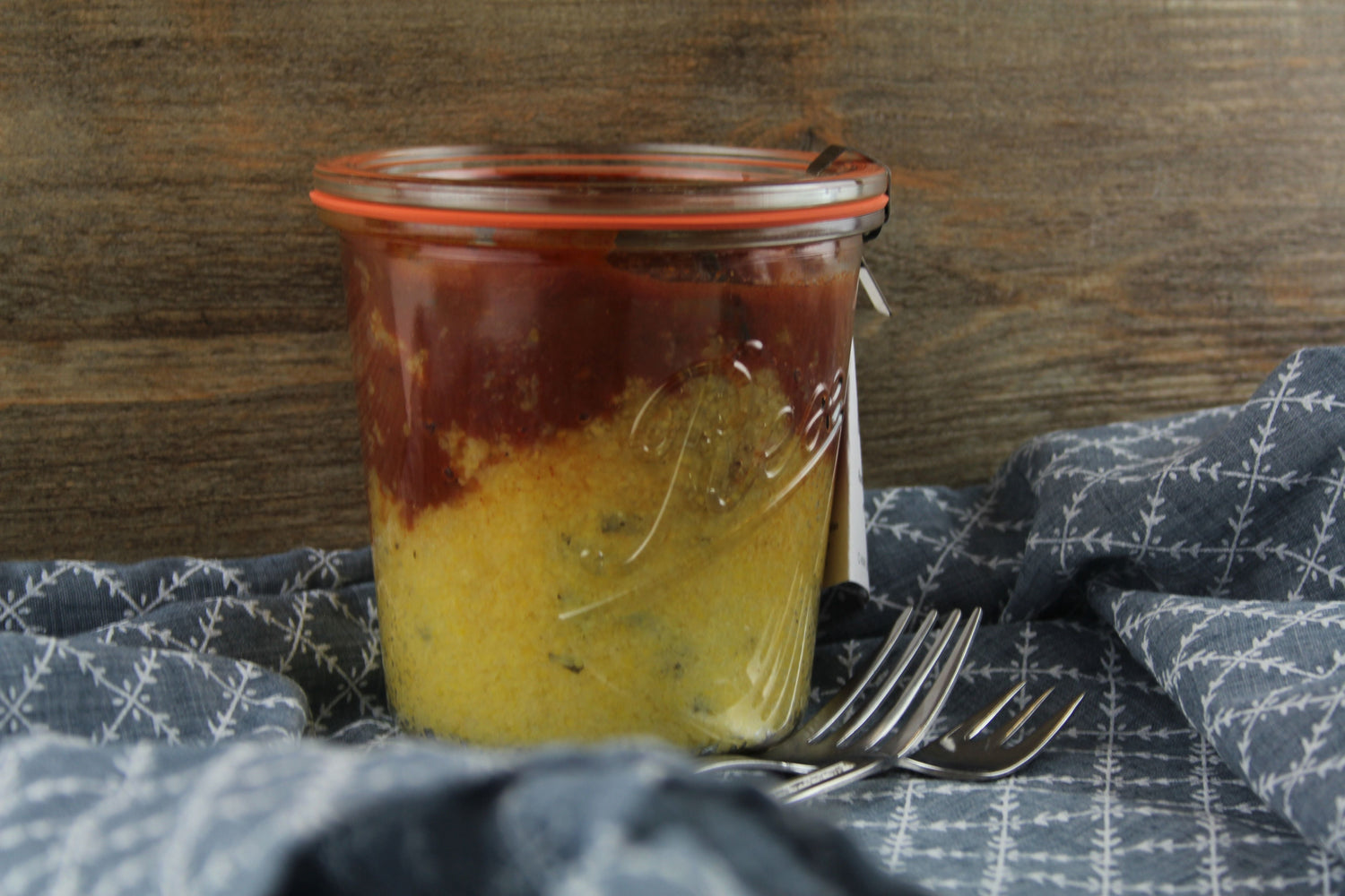 Auberginengulasch mit Polenta