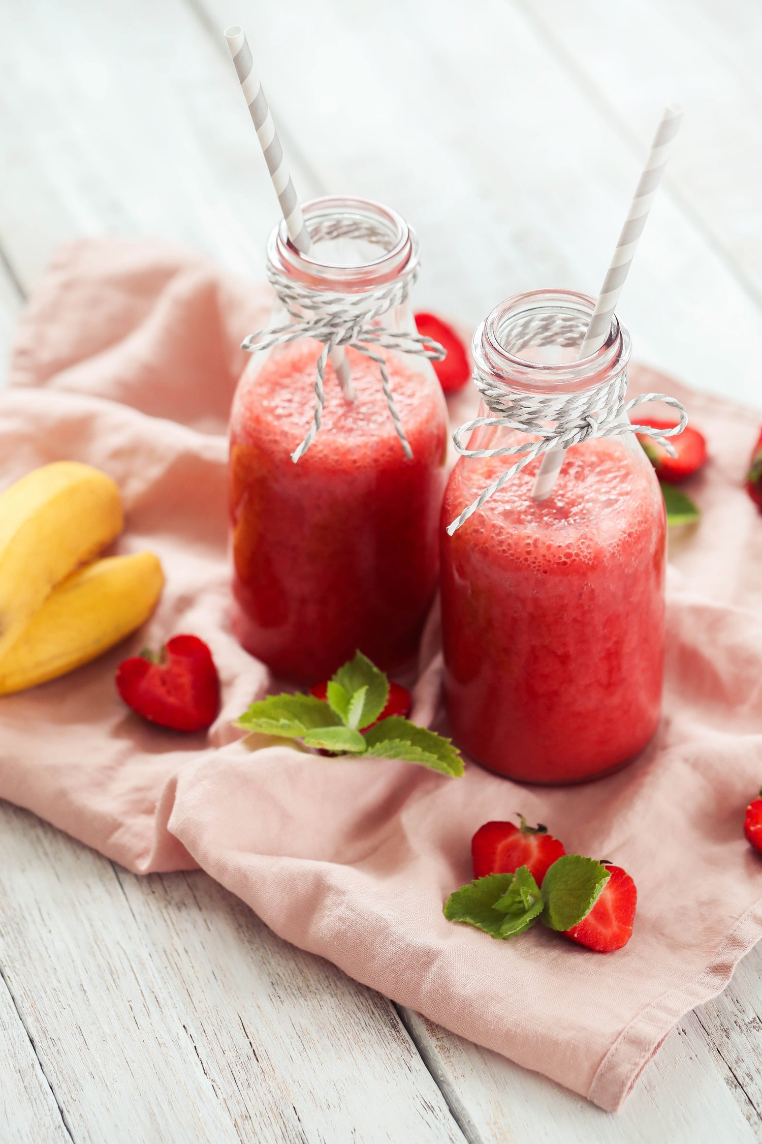 Fruchtiger Erdbeer-Bananen-Smoothie