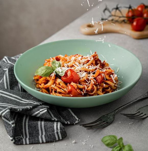 Kichererbsenpasta mit Gemüse-Ragout