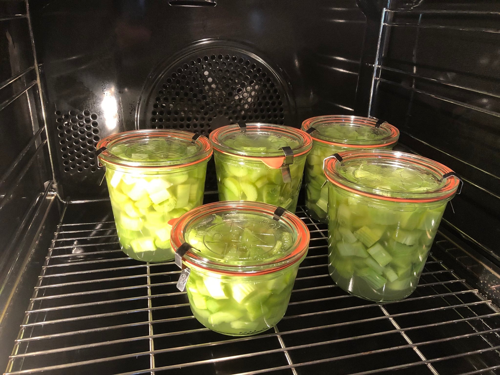 Wie funktioniert das Vakuum im Glas?