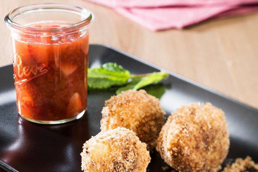 Erdbeer-Rhabarber-Röster & Topfenknödel