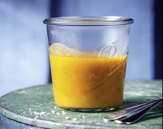 Karotten-Kürbis-Mango-Suppe