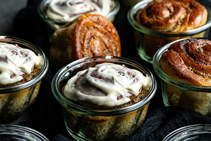 Brot und Kuchen im Glas