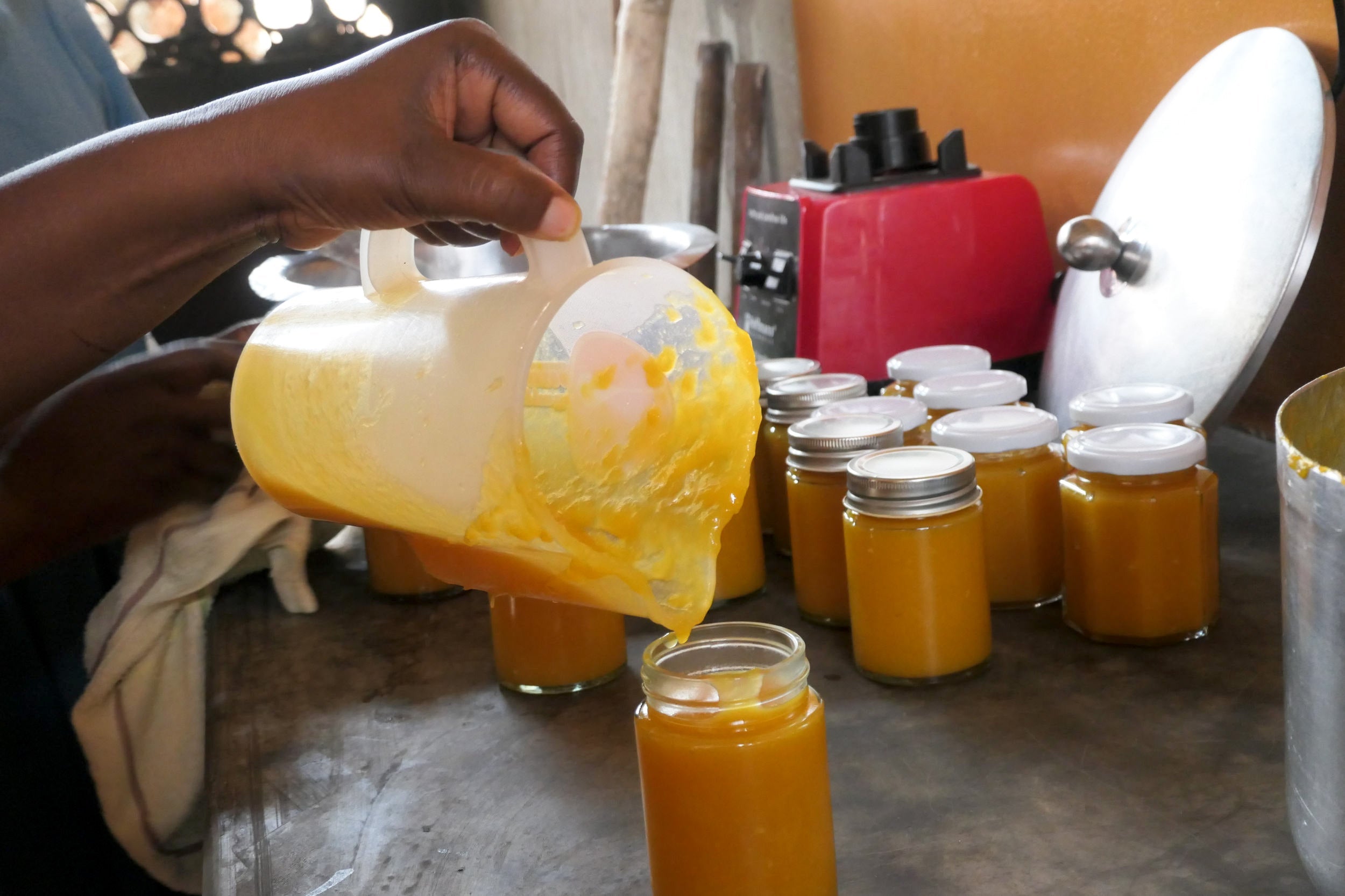 Müller Glas unterstützt nachhaltiges Projekt in Uganda