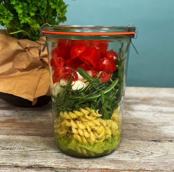 Frühlingshafter Spargelsalat