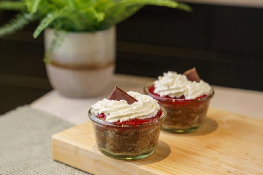 Schokoladen-Brownies im Glas – Der unwiderstehliche Dessertgenuss
